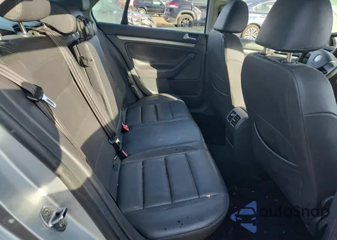 2007 Volkswagen Jetta Wolfsburg z USA, uszkodzony, nr VIN 3VWEG71K17M143389